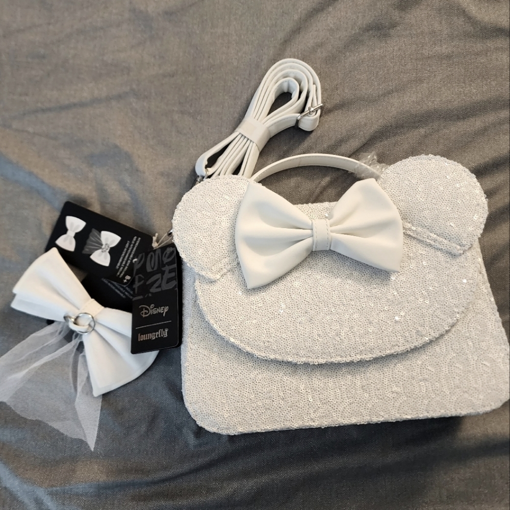 NWT loungefly Minnie mouse wedding crossbody bag
